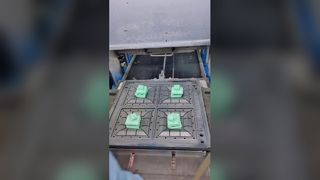 Cetakan Es Silikon Kubus Jumbo